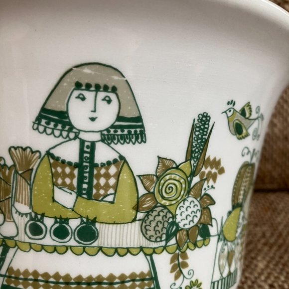 Vintage Figgjo lidded casserole, Market design - Picture 13 of 14